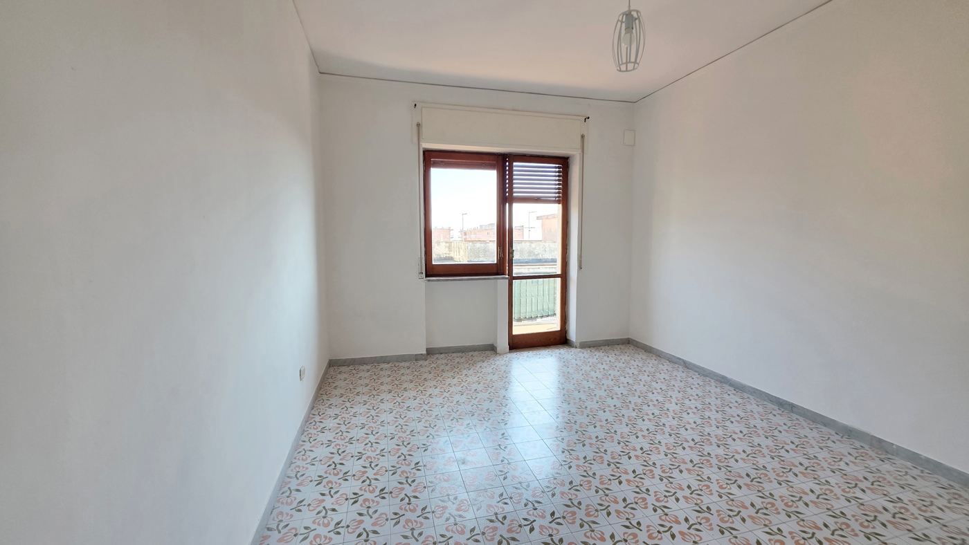 Trilocale da ristrutturare a Maddaloni