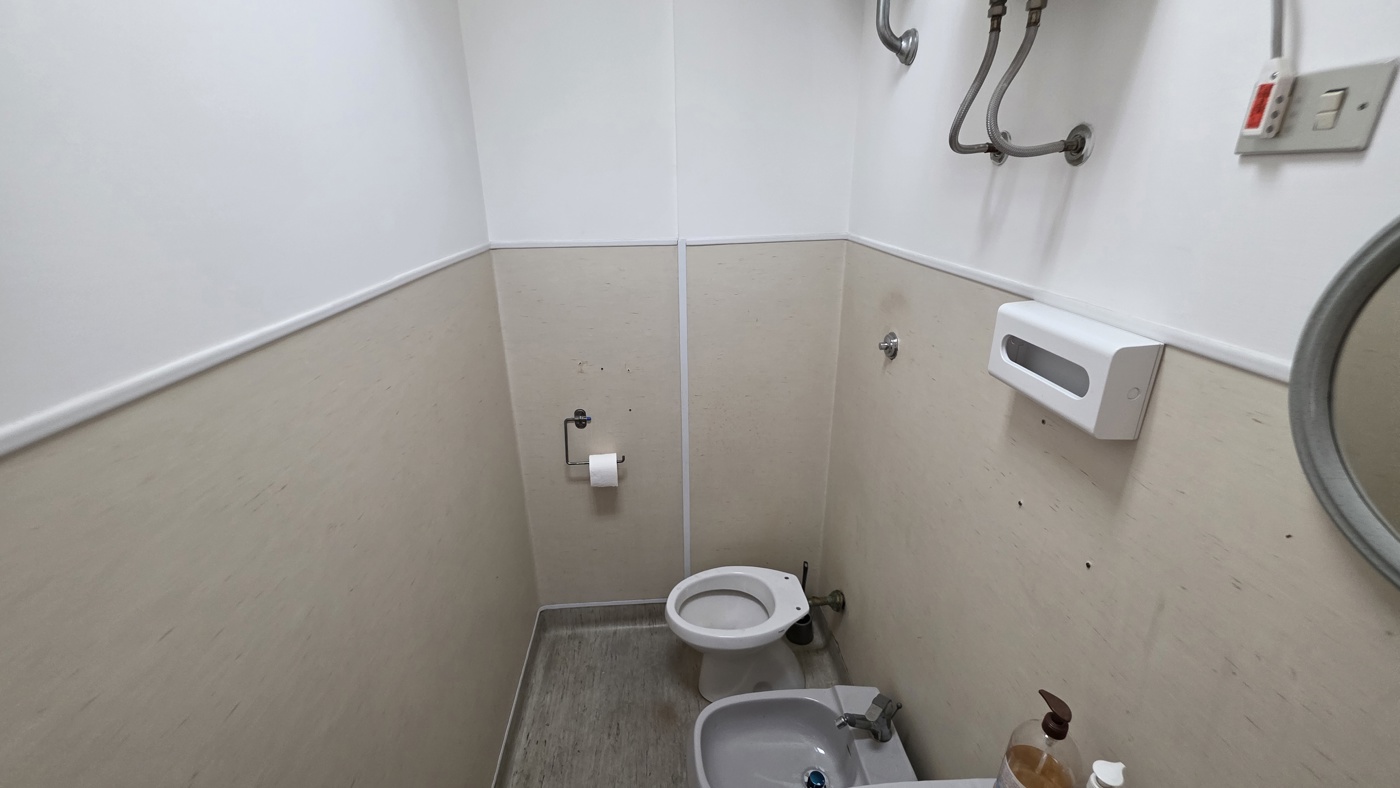 Ufficio con box doppio a Caserta