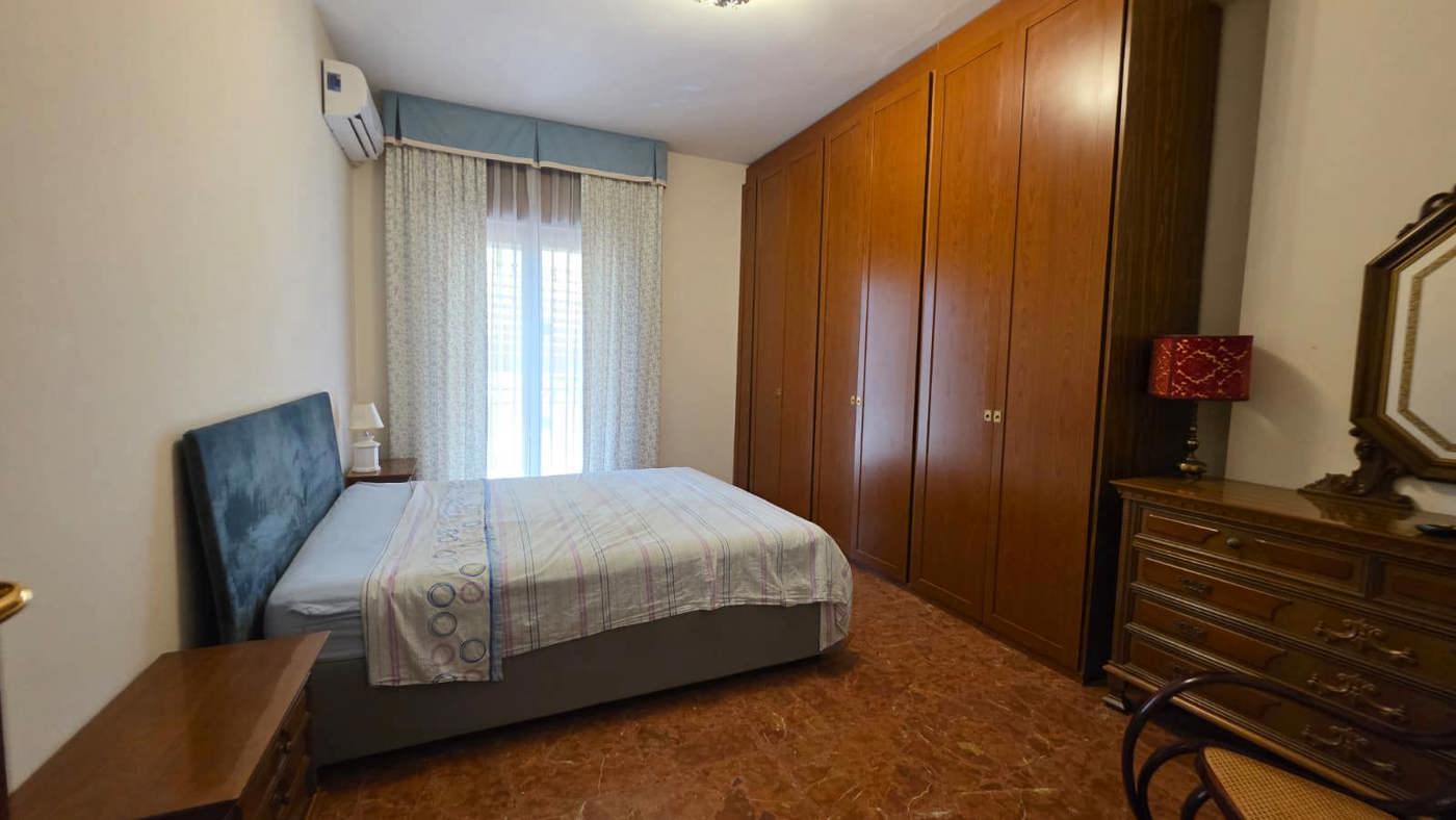 Trilocale arredato in affitto a Caserta