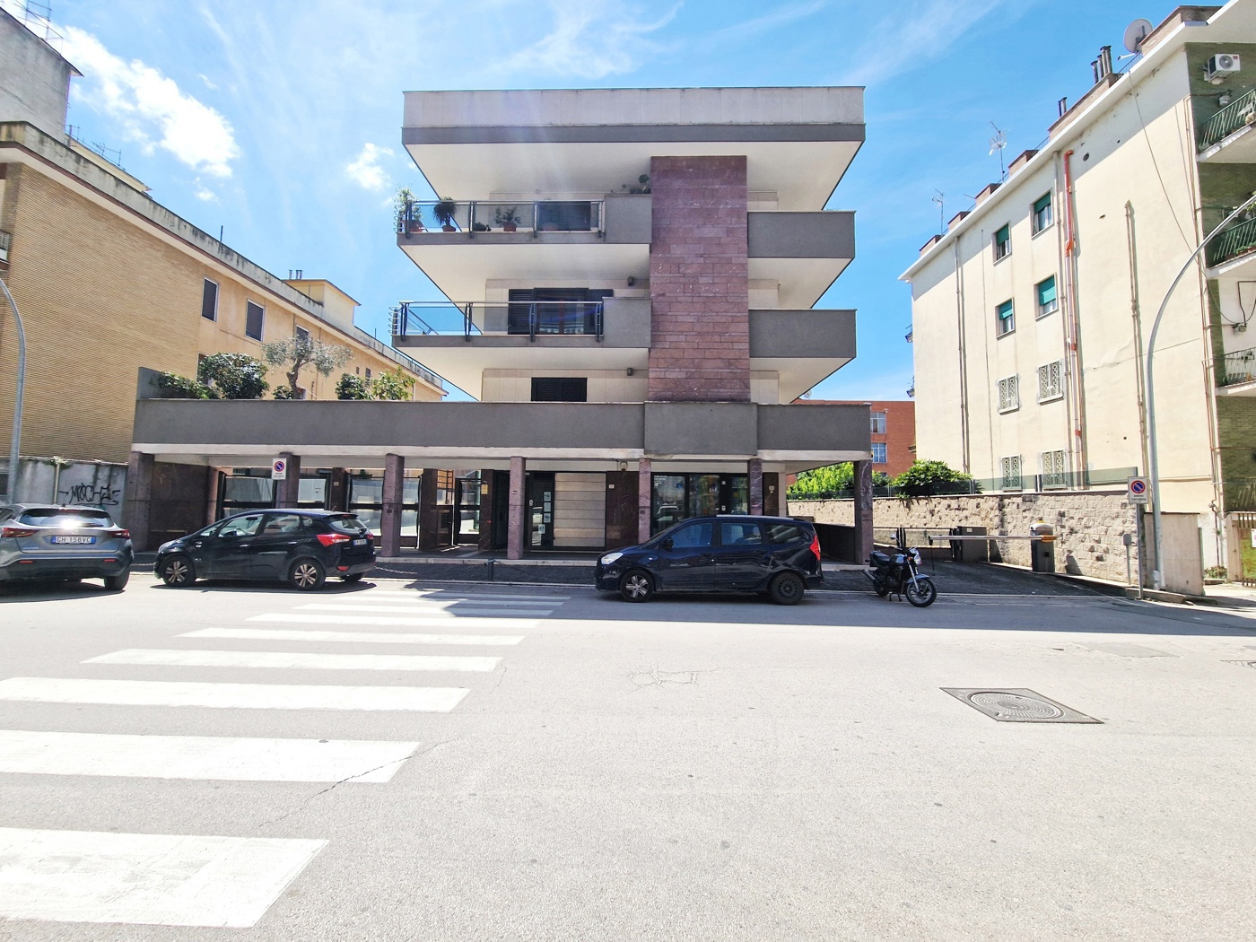 Negozio in affitto a Caserta