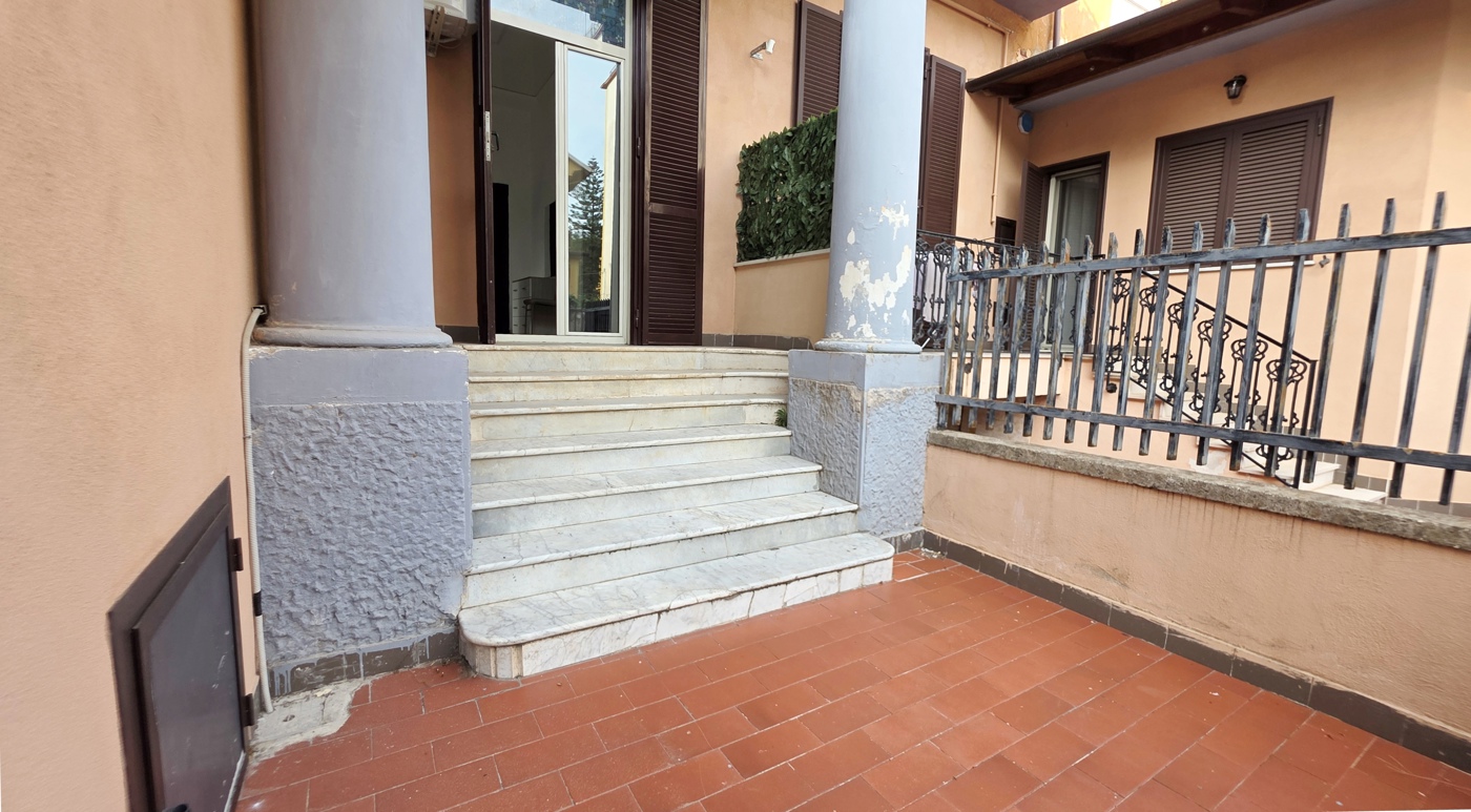 Bilocale con box doppio a Caserta