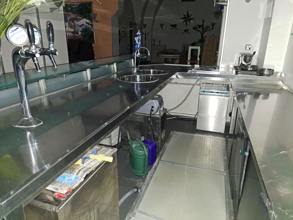 Negozio in vendita a Oria