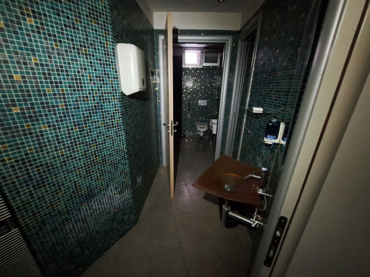 Negozio in vendita a Oria