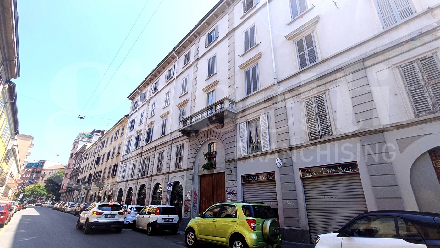 Bilocale arredato in affitto a Milano