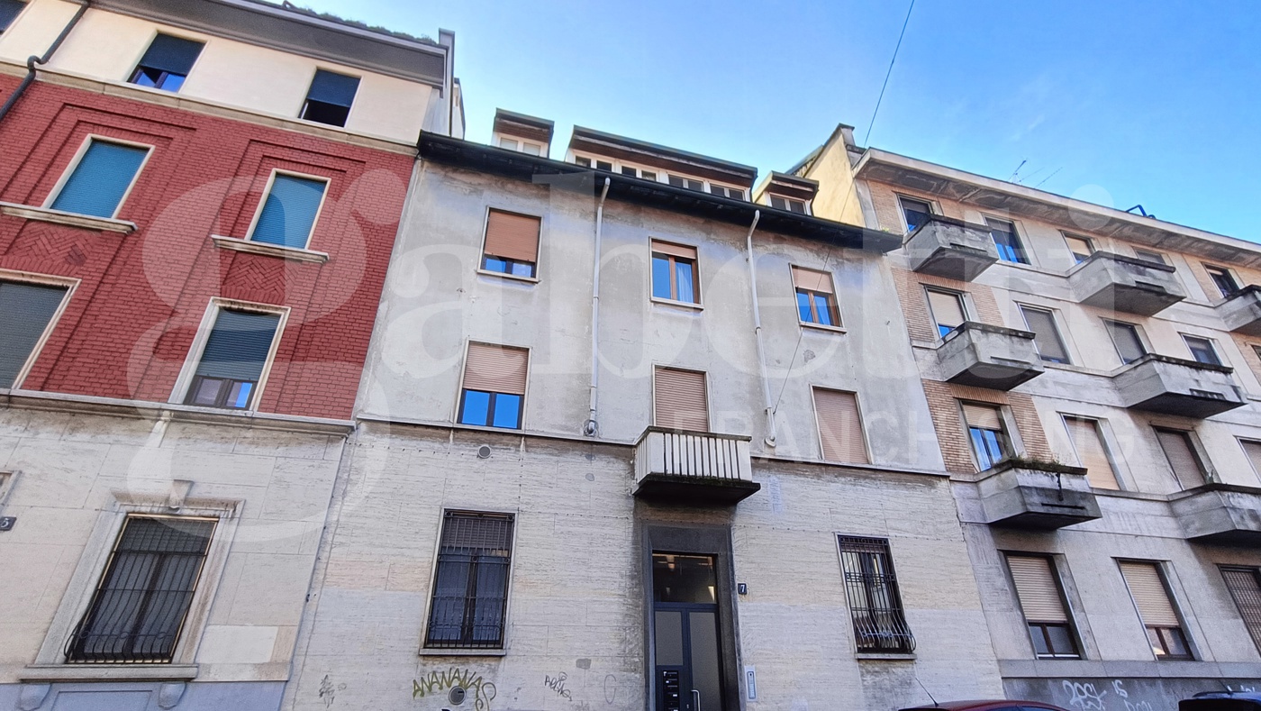 Trilocale da ristrutturare a Milano