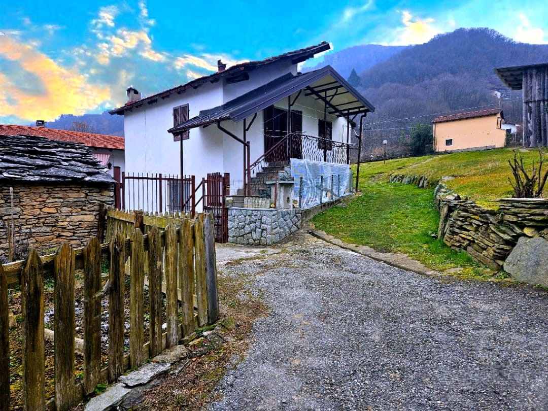 Casa indipendente con giardino a Barge