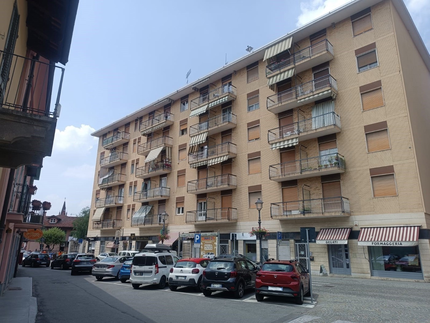 Negozio in affitto a Saluzzo