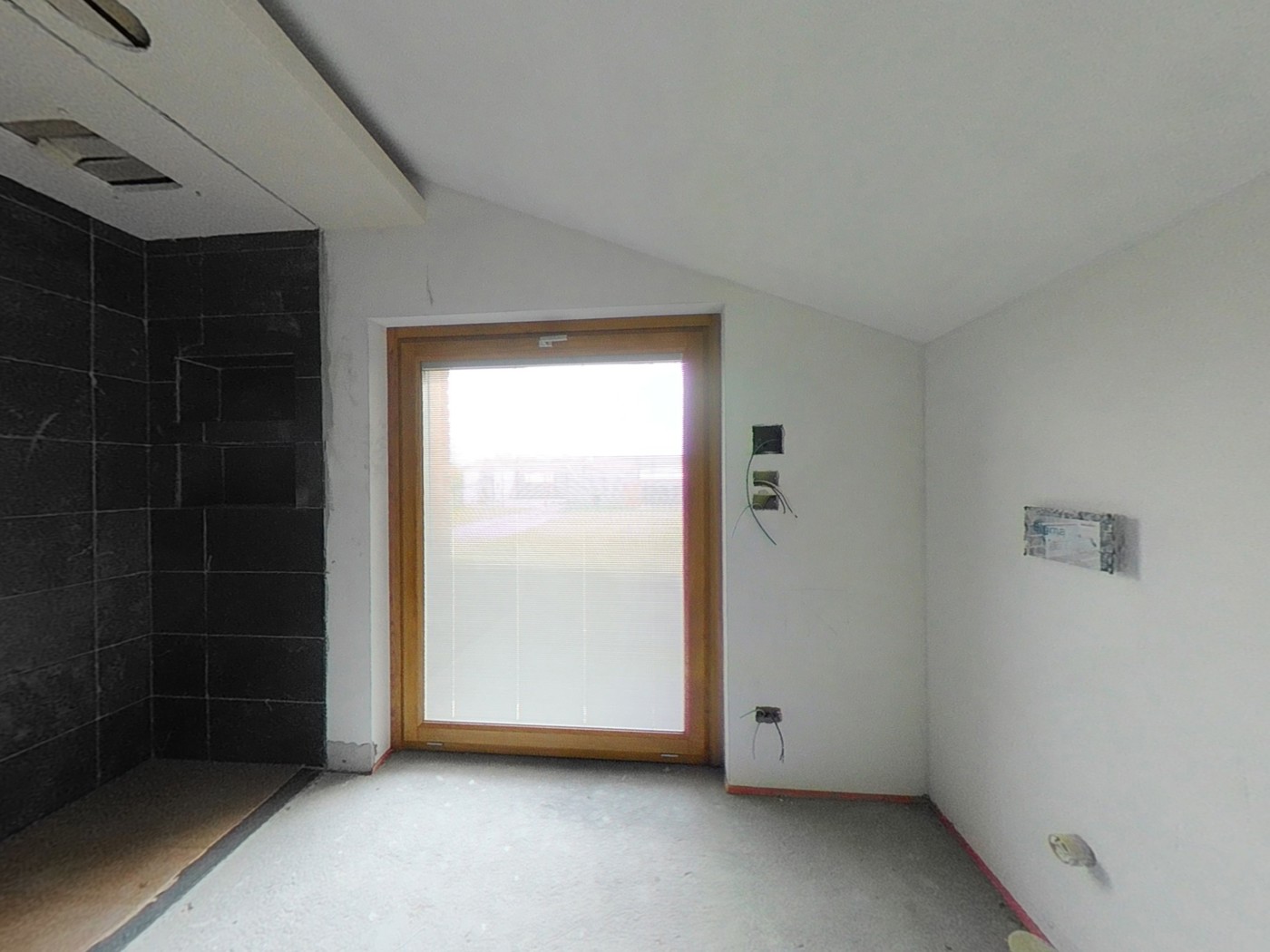 Villa Bifamiliare con giardino a Revello