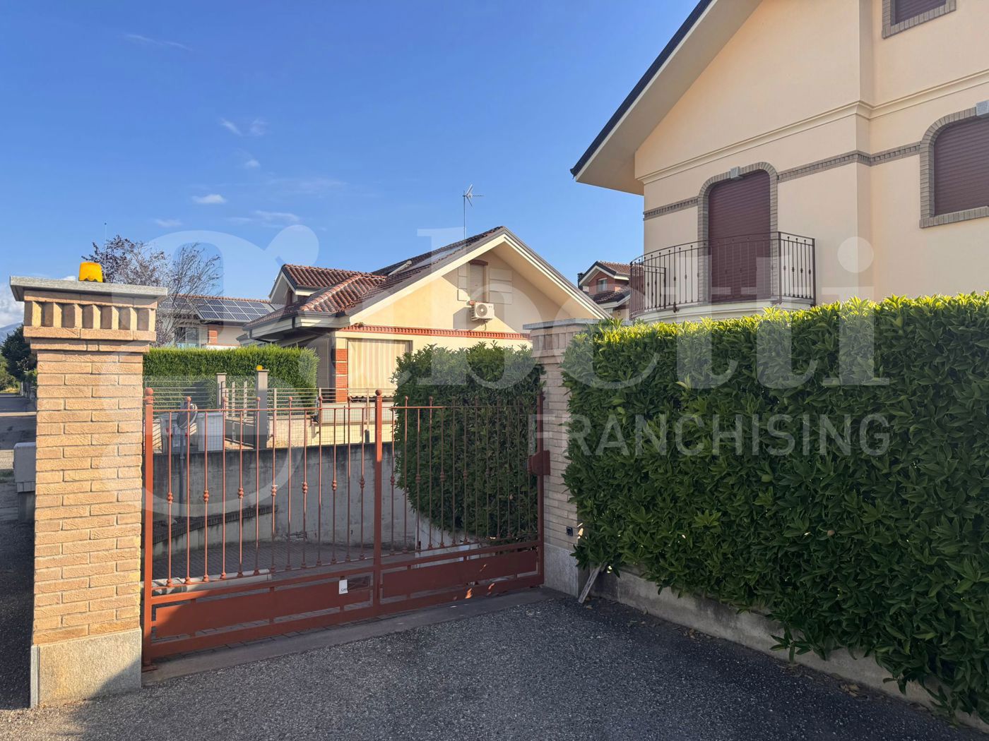 Box/Garage 40mq in vendita a Bruino