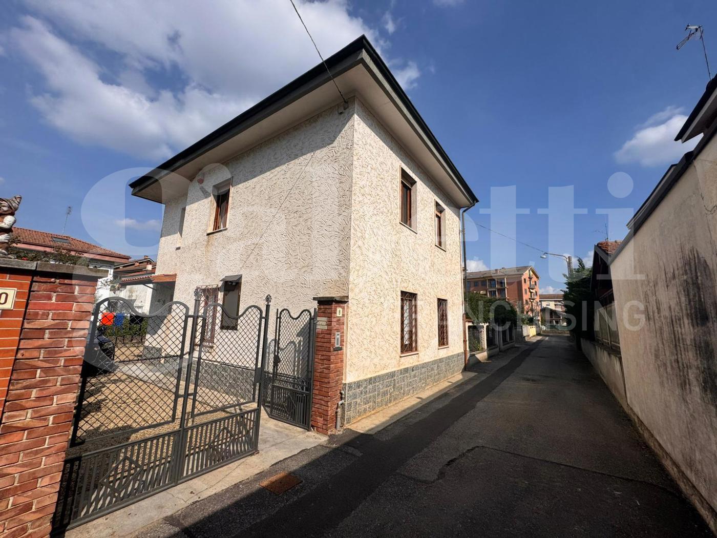 Casa indipendente con giardino a Orbassano