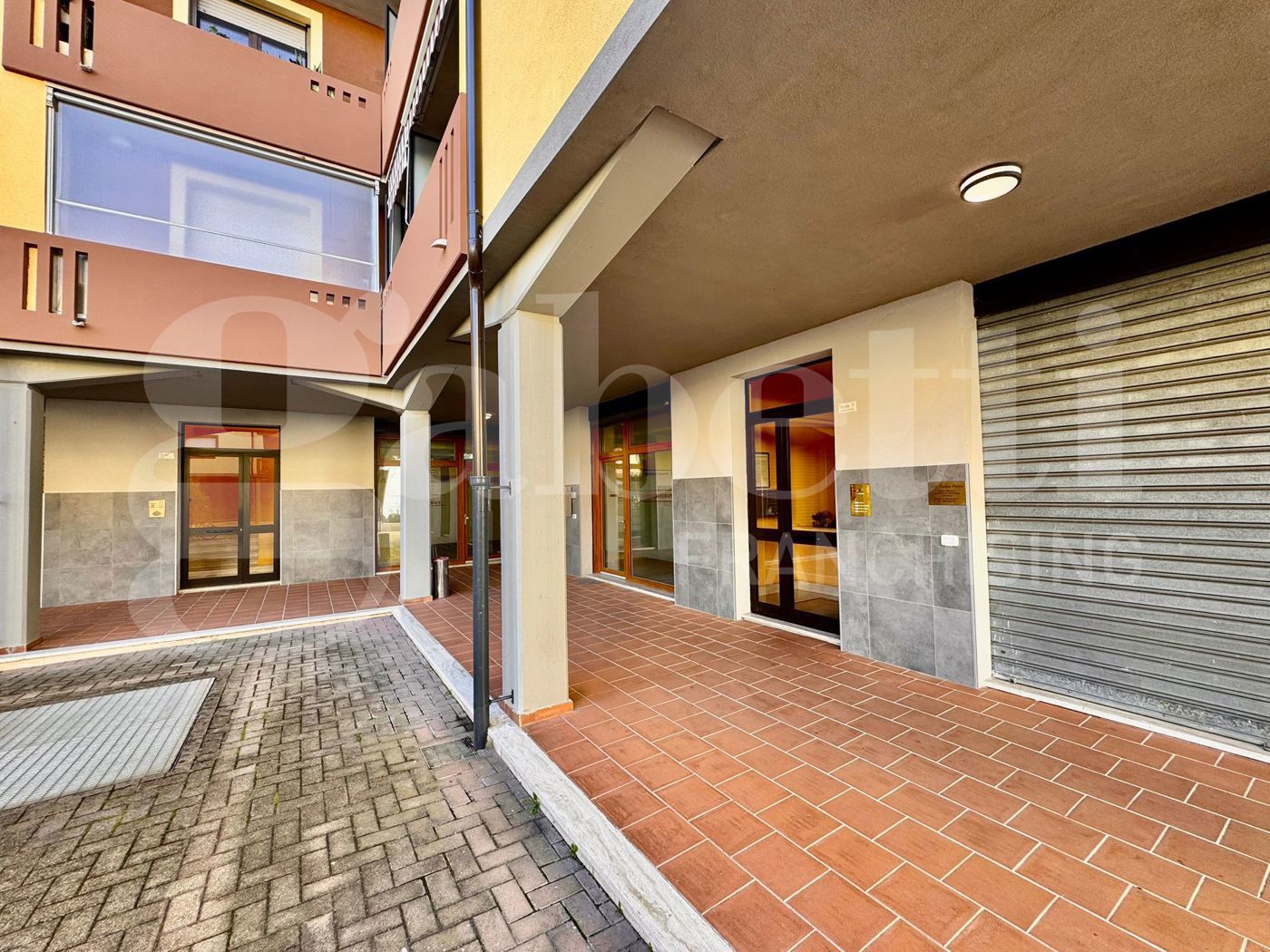 Quadrilocale con box a Bruino