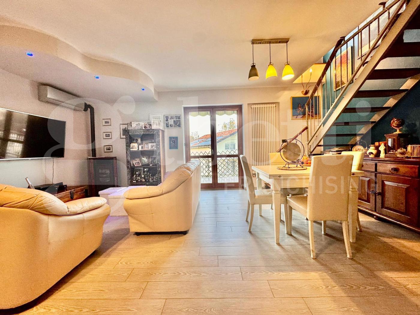 Appartamento con box doppio a Sangano