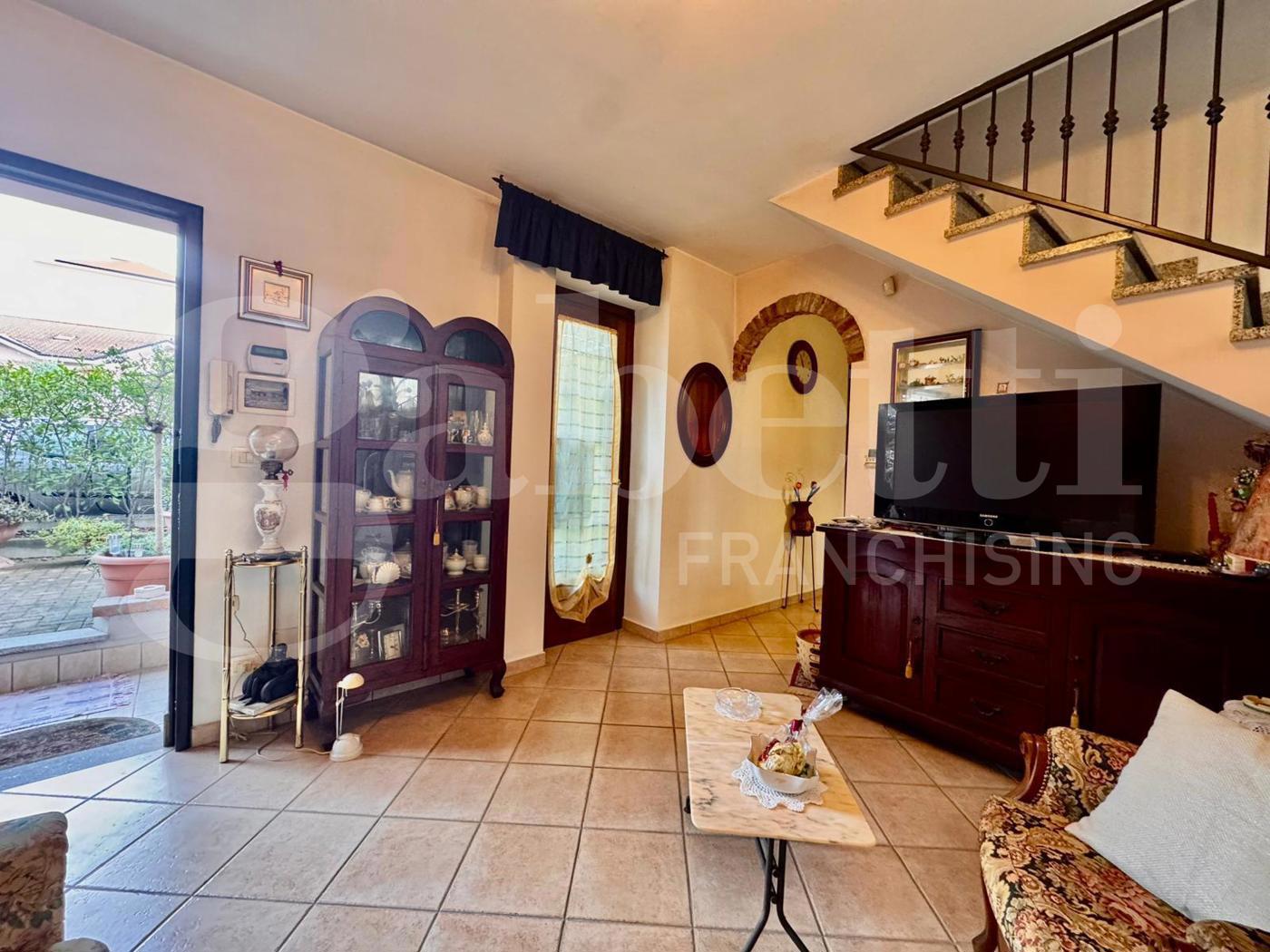 Villa con box doppio a Bruino