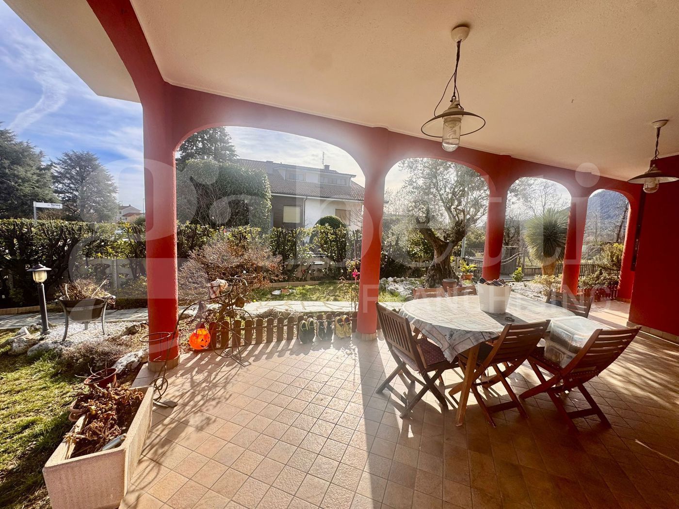 Villa con giardino a Bruino