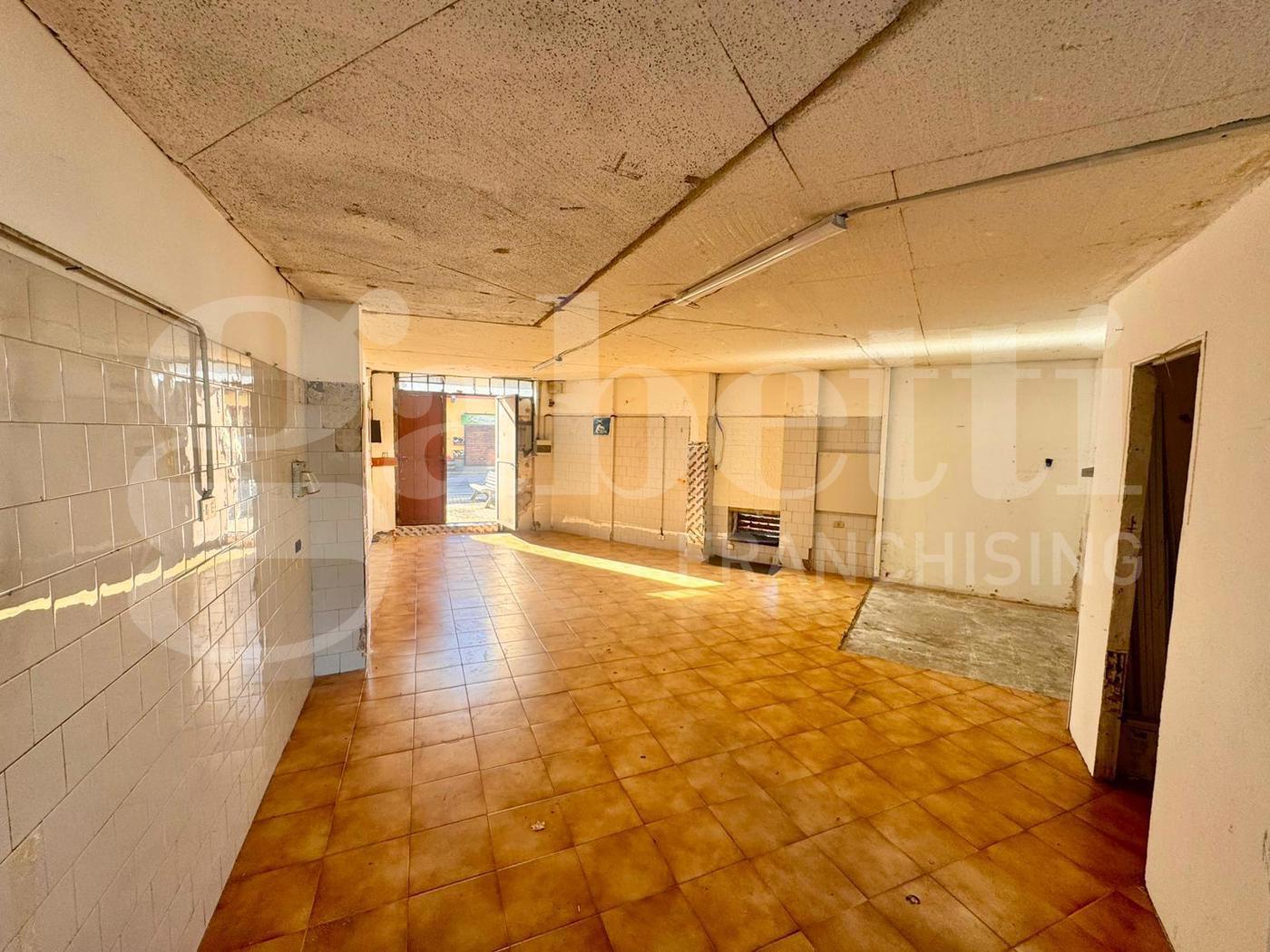 Magazzino in affitto a Bruino