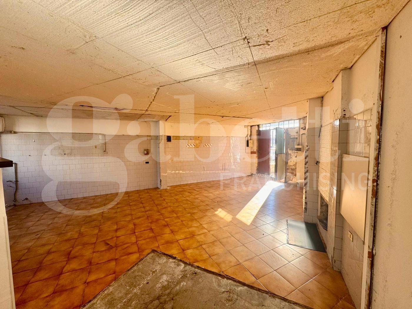 Magazzino in affitto a Bruino