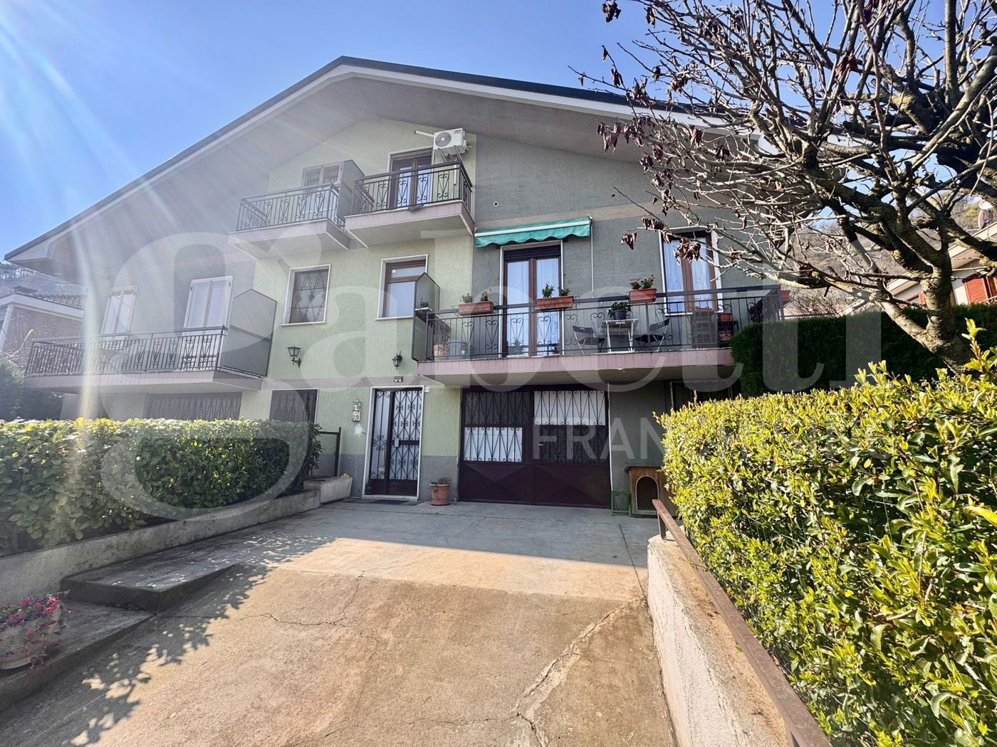 Villa ristrutturata a Sangano