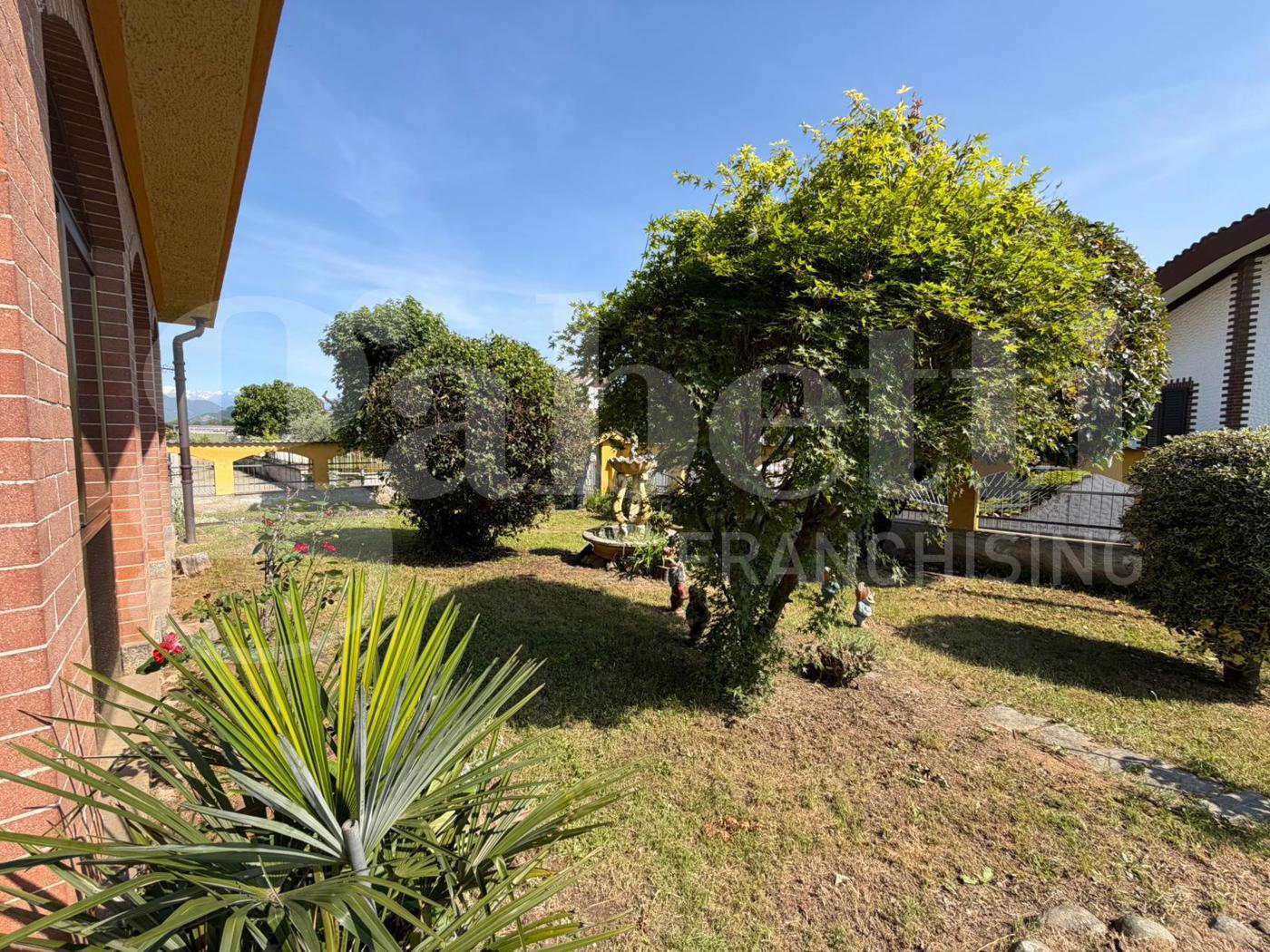 Villa con giardino a Bruino