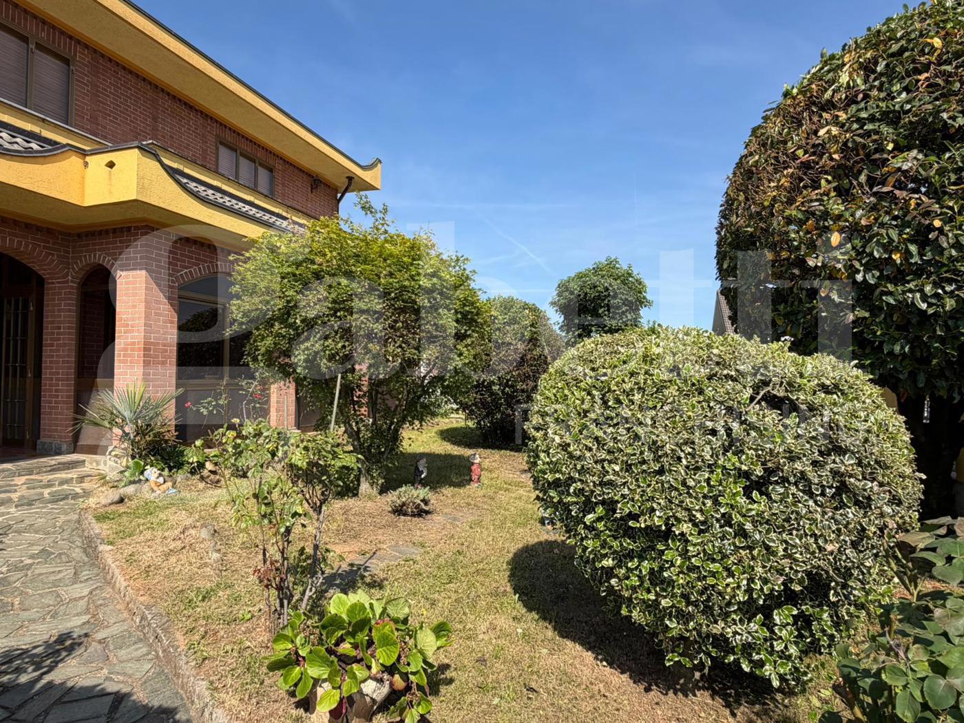 Villa con giardino a Bruino