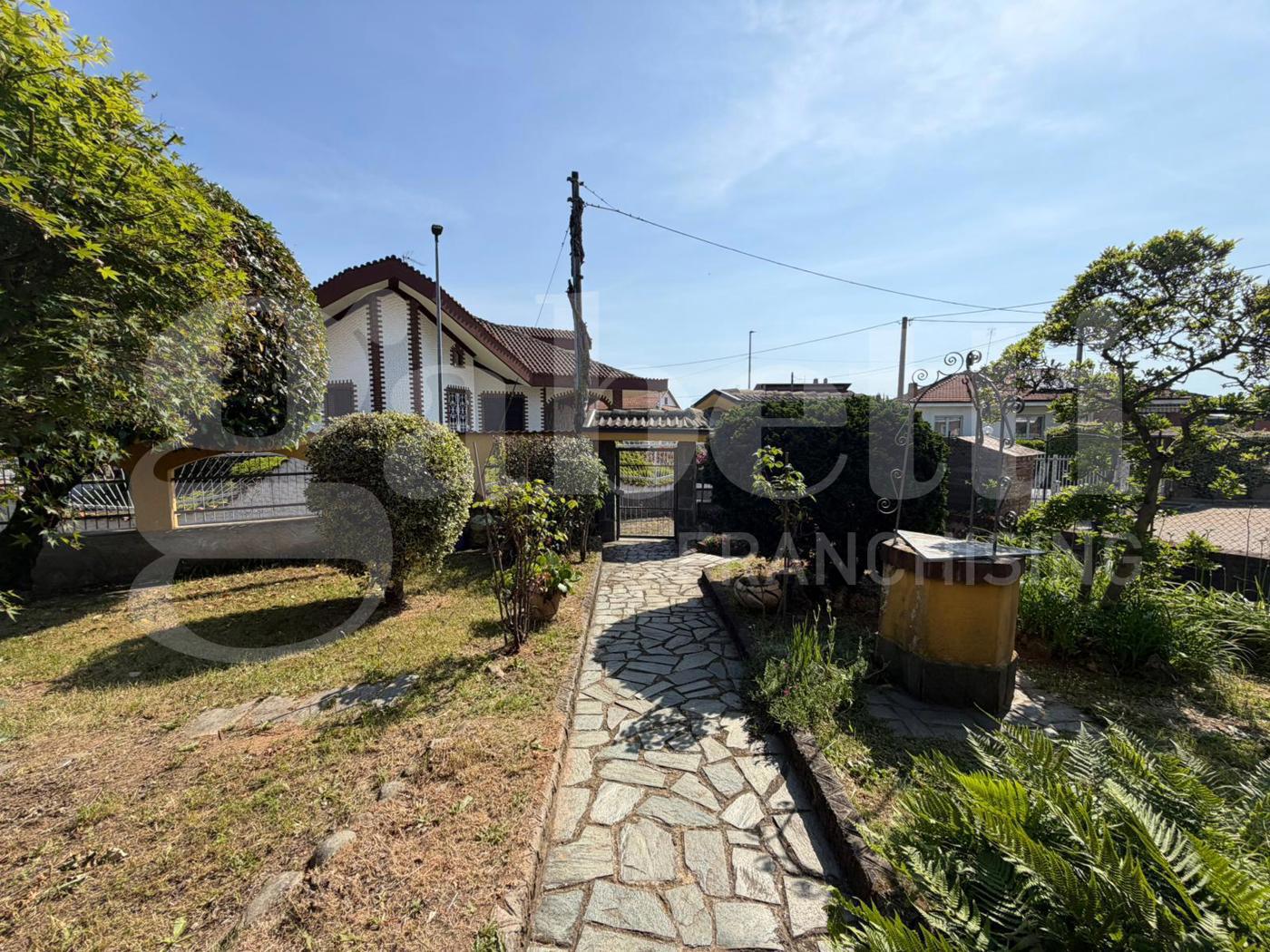 Villa con giardino a Bruino