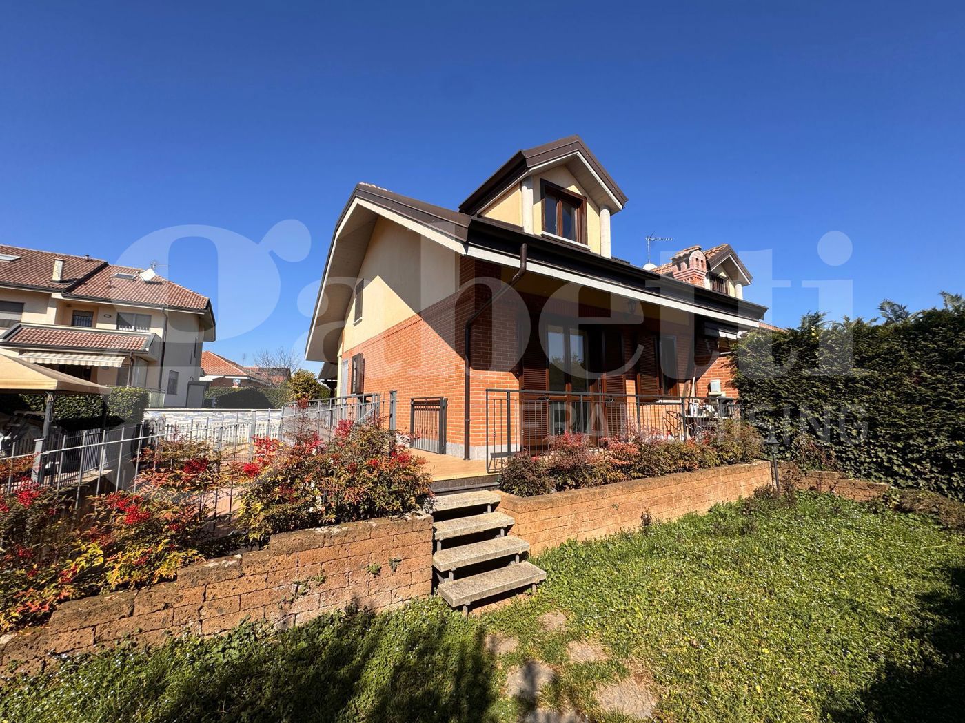 Villa con giardino a Bruino