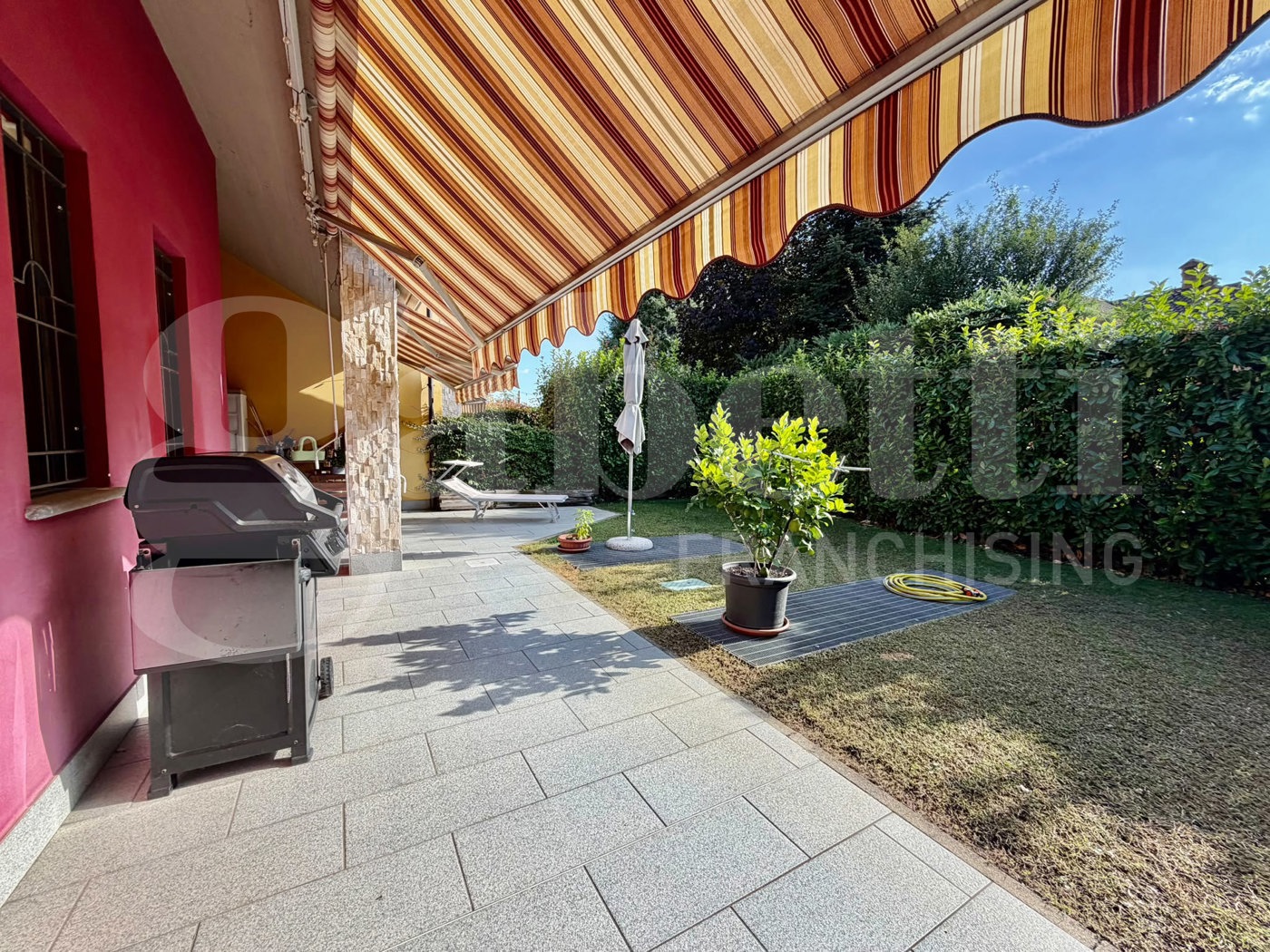 Villa con giardino a Bruino