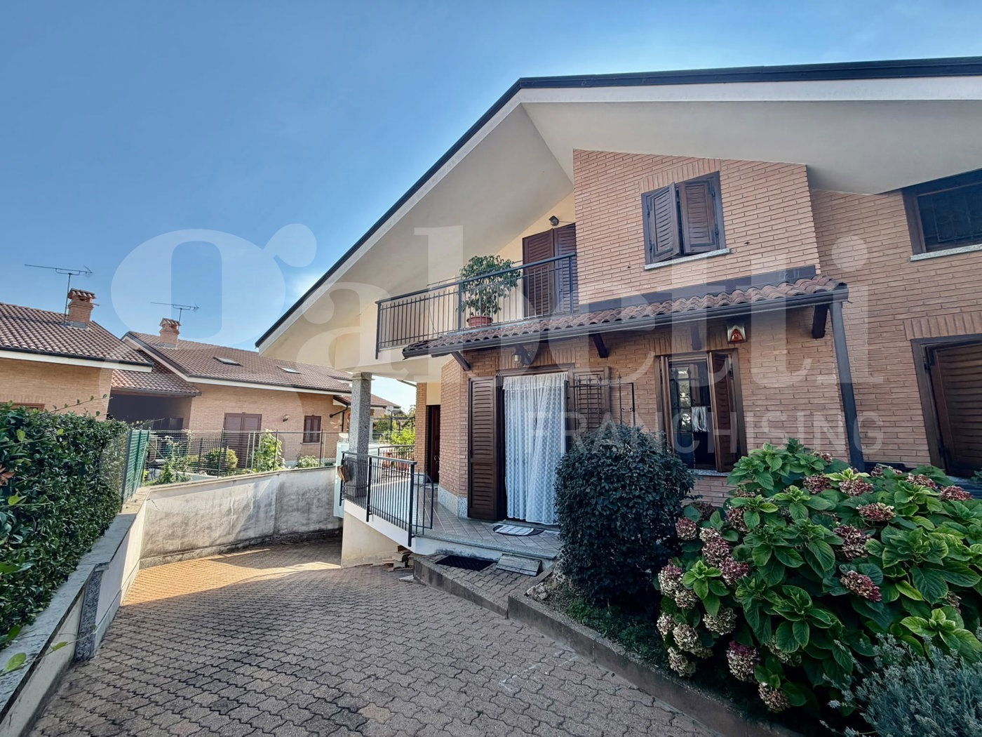 Villa con giardino a Bruino