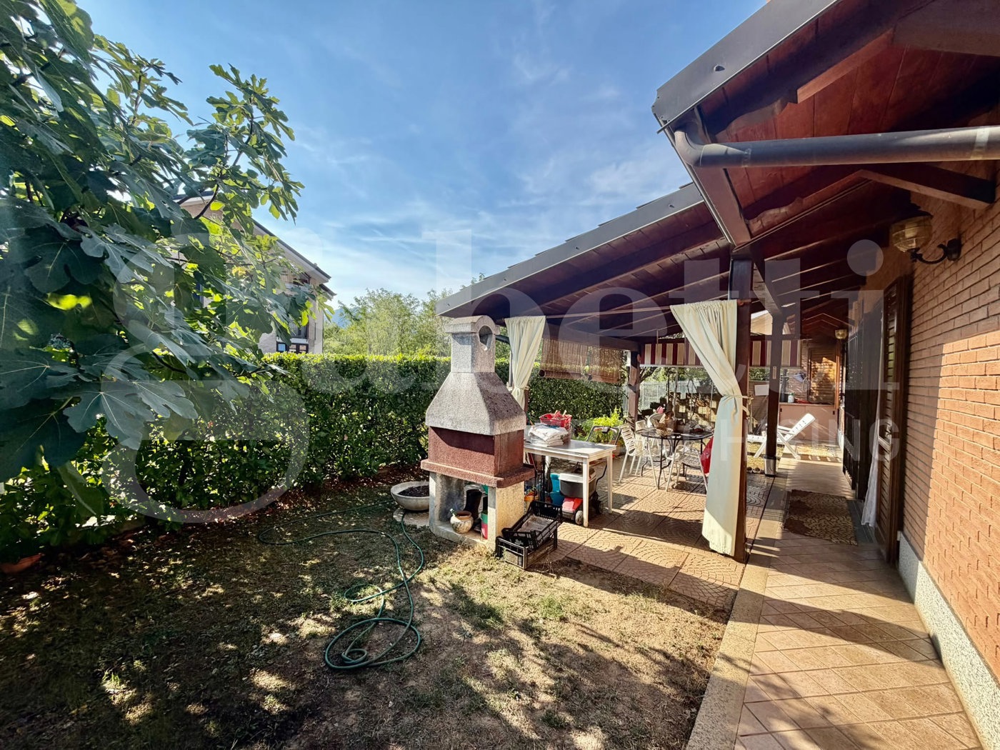 Villa con giardino a Bruino