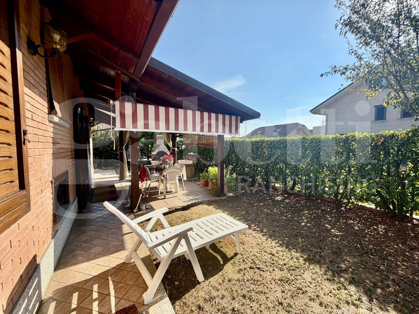 Villa con giardino a Bruino
