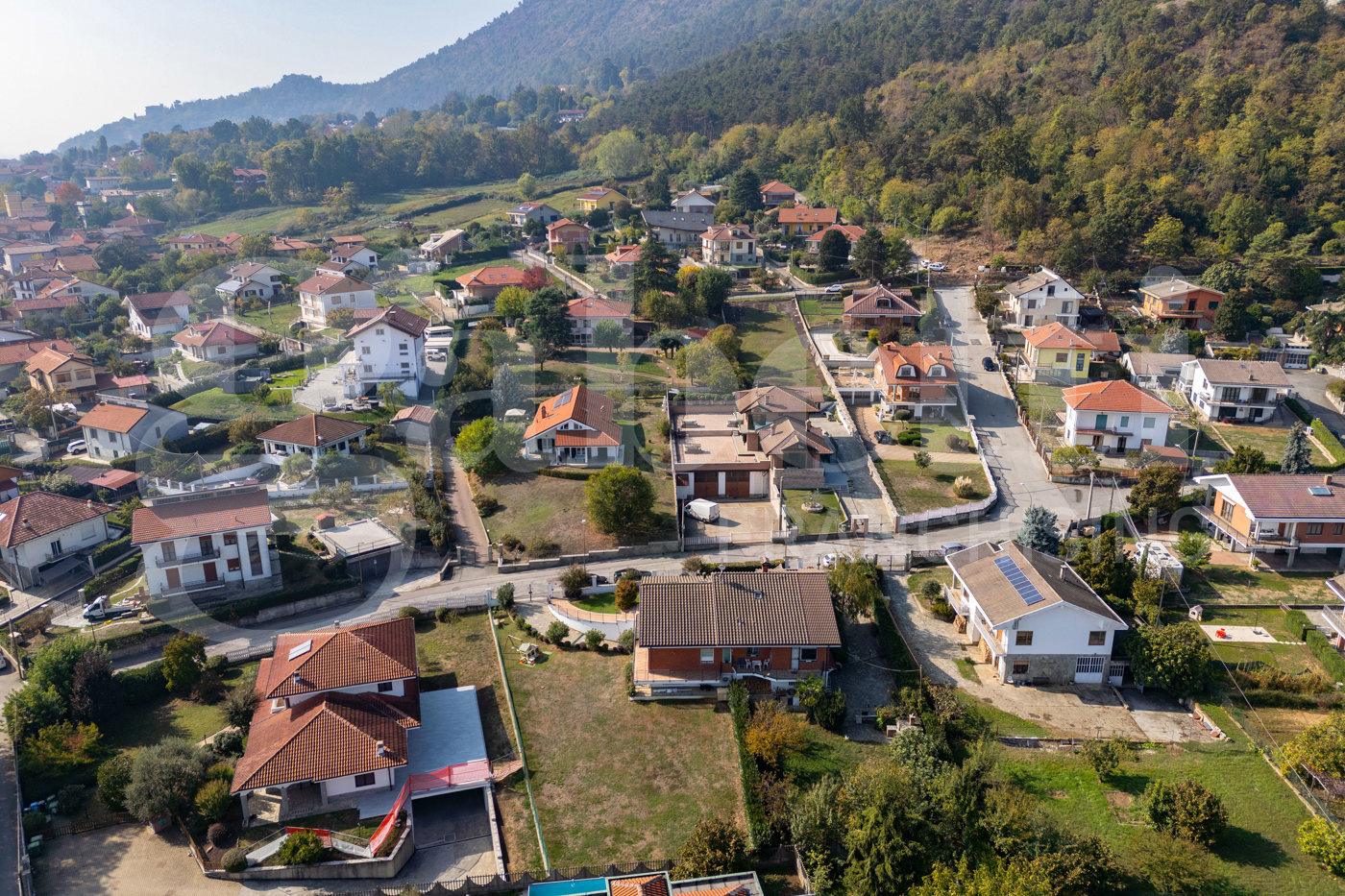 Villa Bifamiliare con giardino a Piossasco