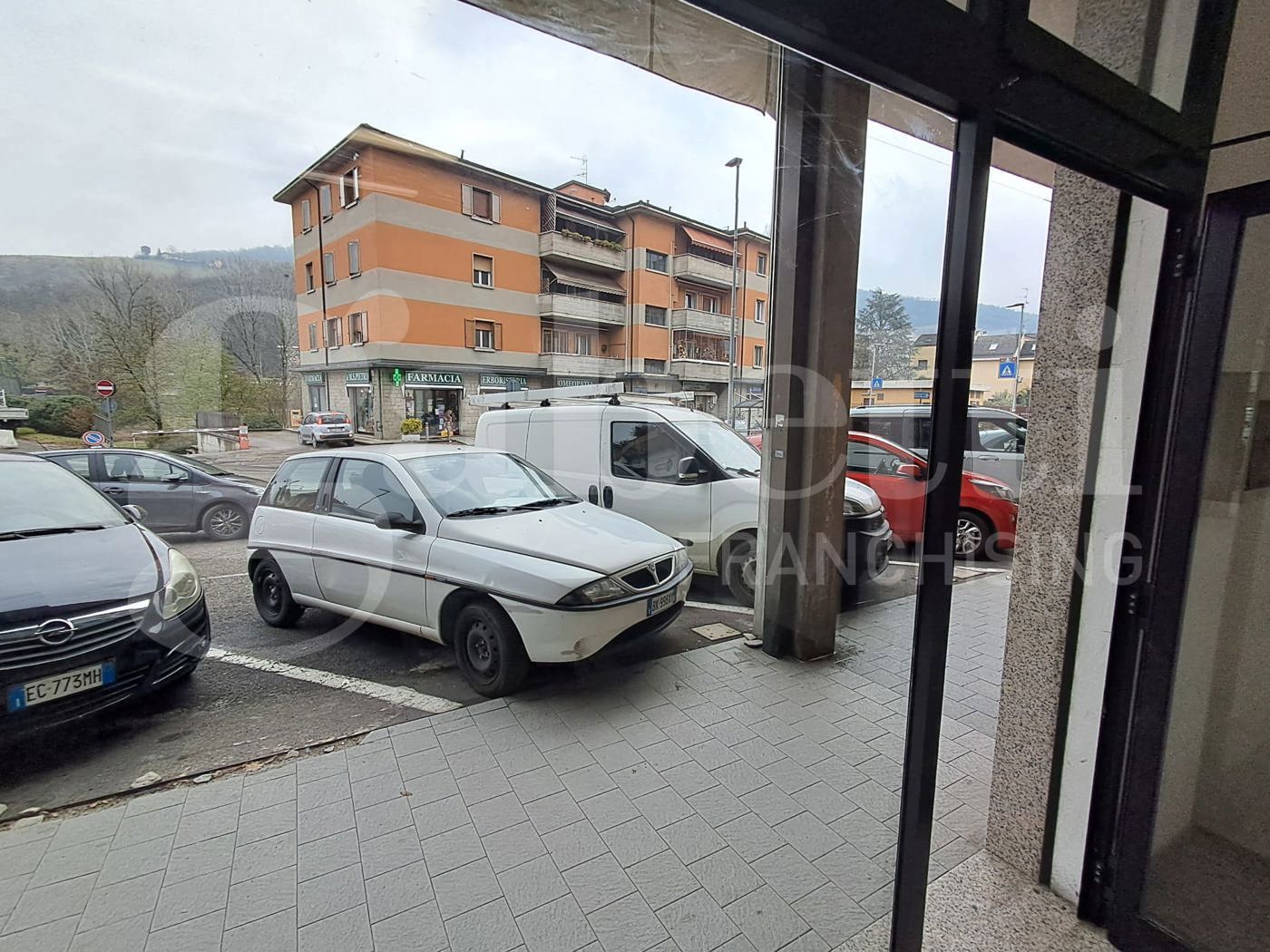 Negozio in vendita a Monte San Pietro