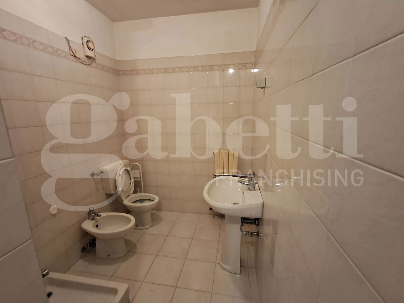 Negozio in vendita a Monte San Pietro