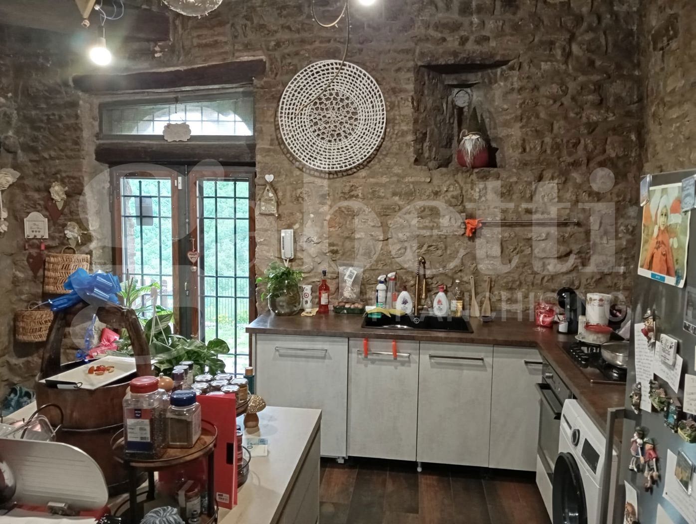 Rustico con giardino a Monte San Pietro