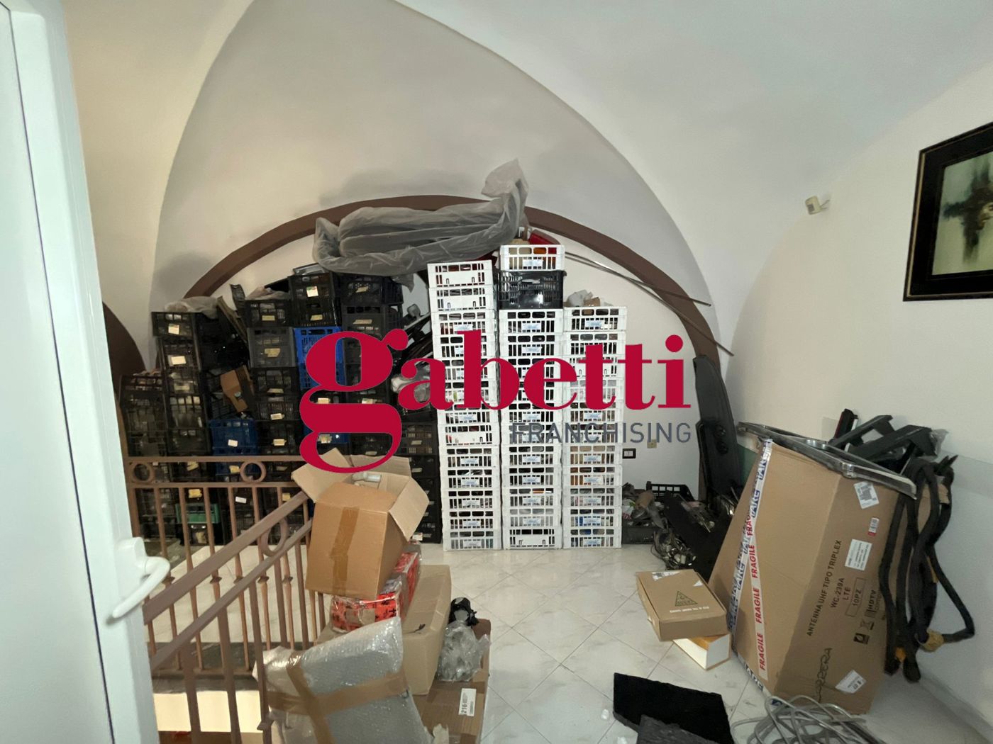 Negozio in vendita a Maddaloni