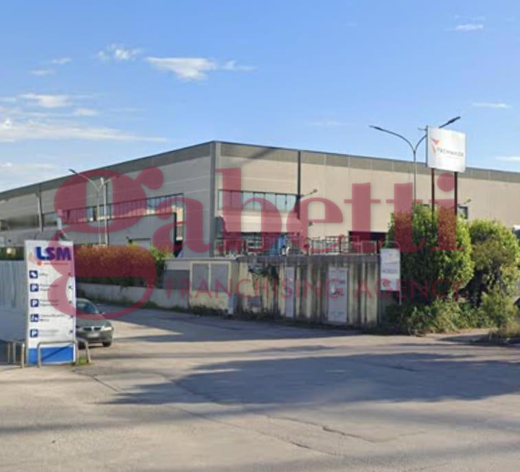 Ufficio in affitto a Marcianise