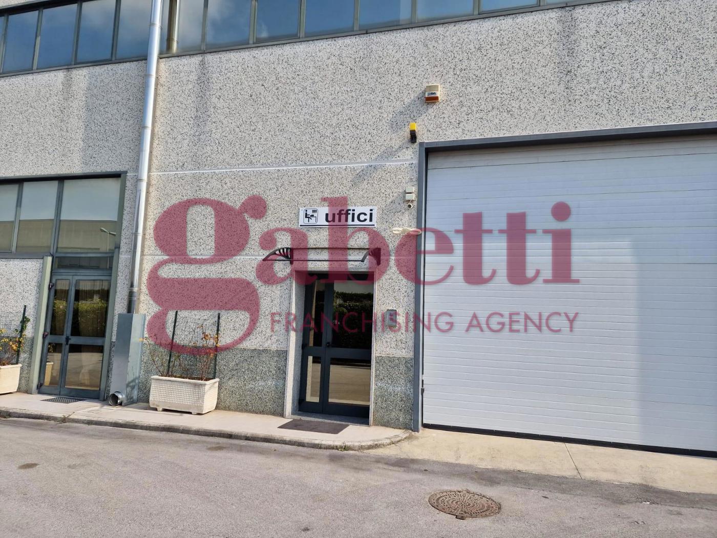 Ufficio in affitto a Marcianise