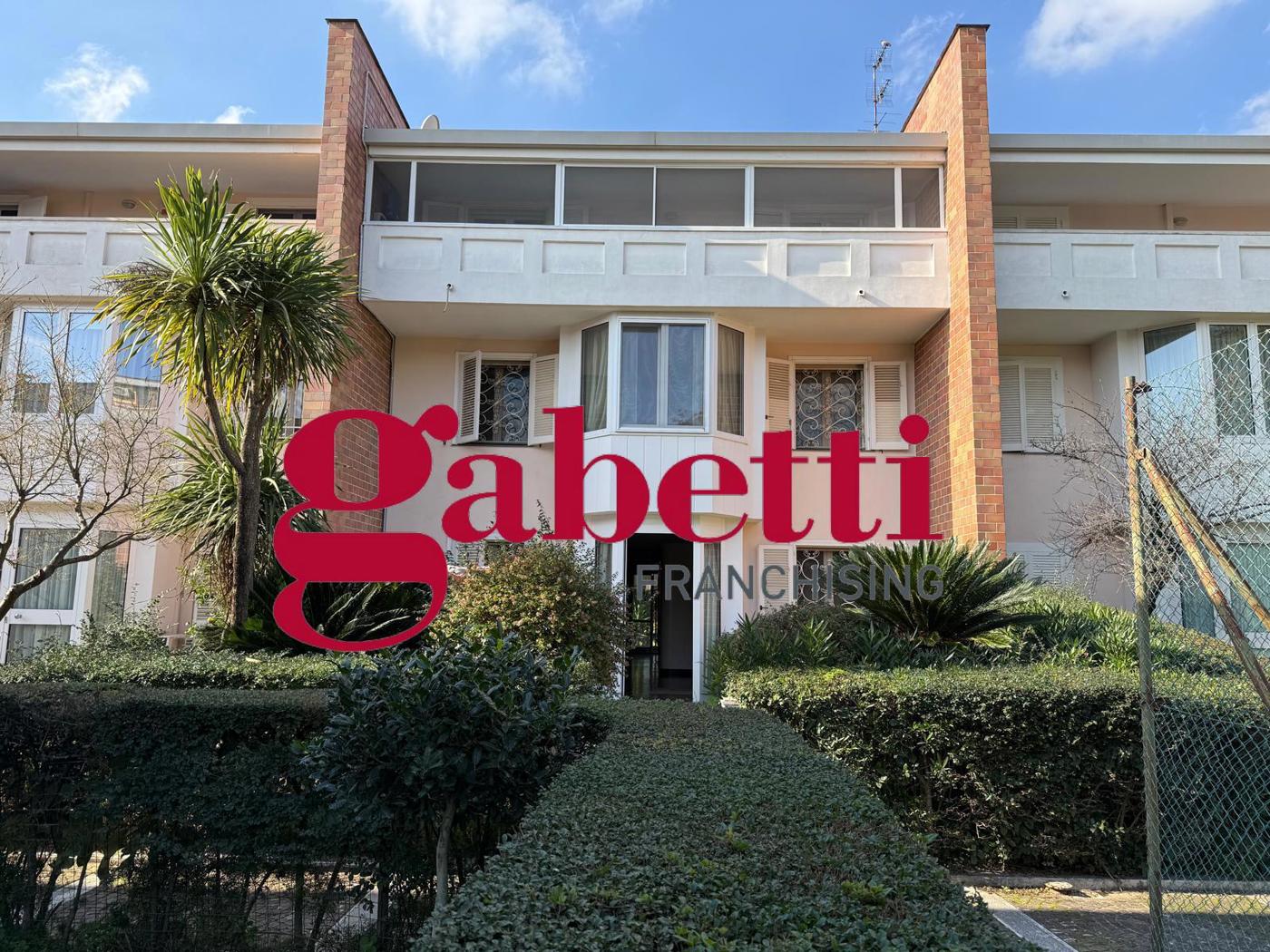 Villa classe A1 a Caserta