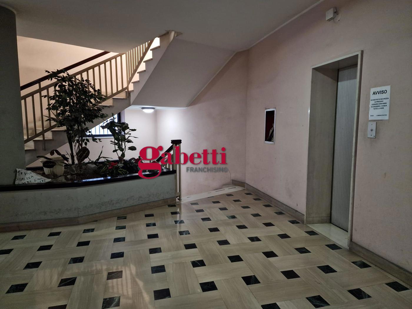 Ufficio in affitto a San Nicola la Strada