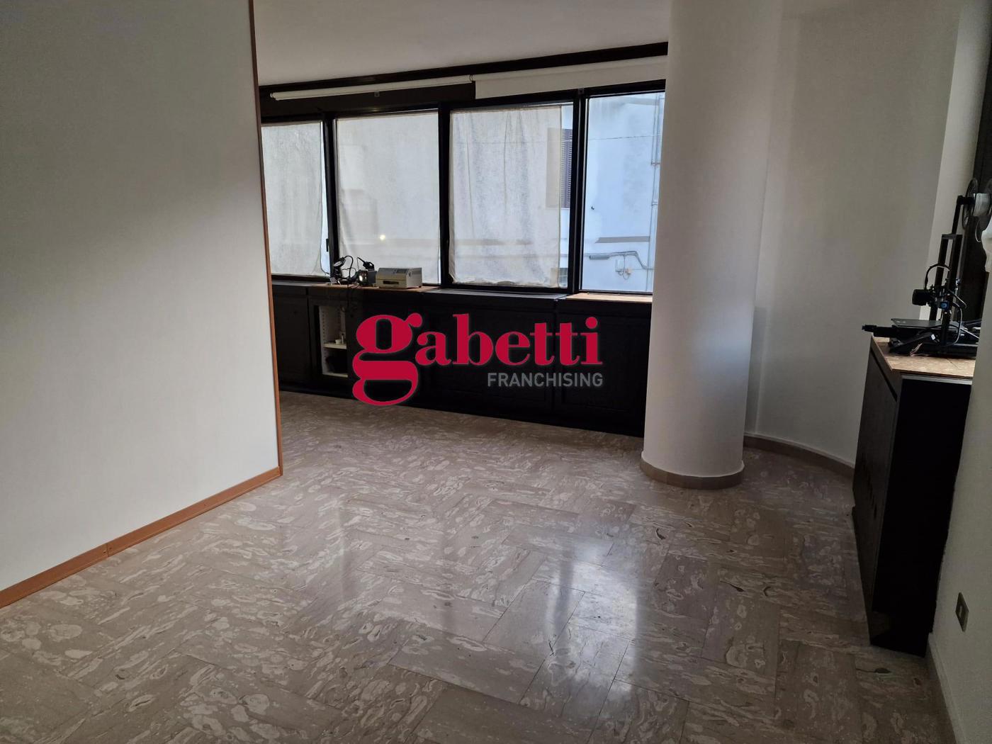 Ufficio in affitto a San Nicola la Strada