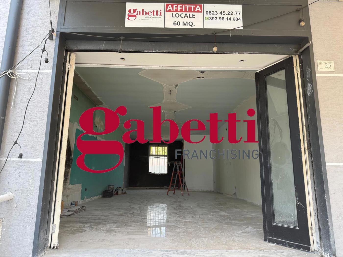 Negozio in affitto a Marcianise