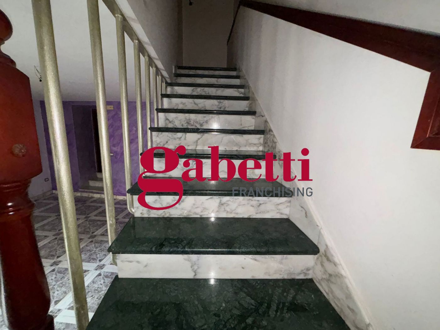 Negozio in affitto a Recale