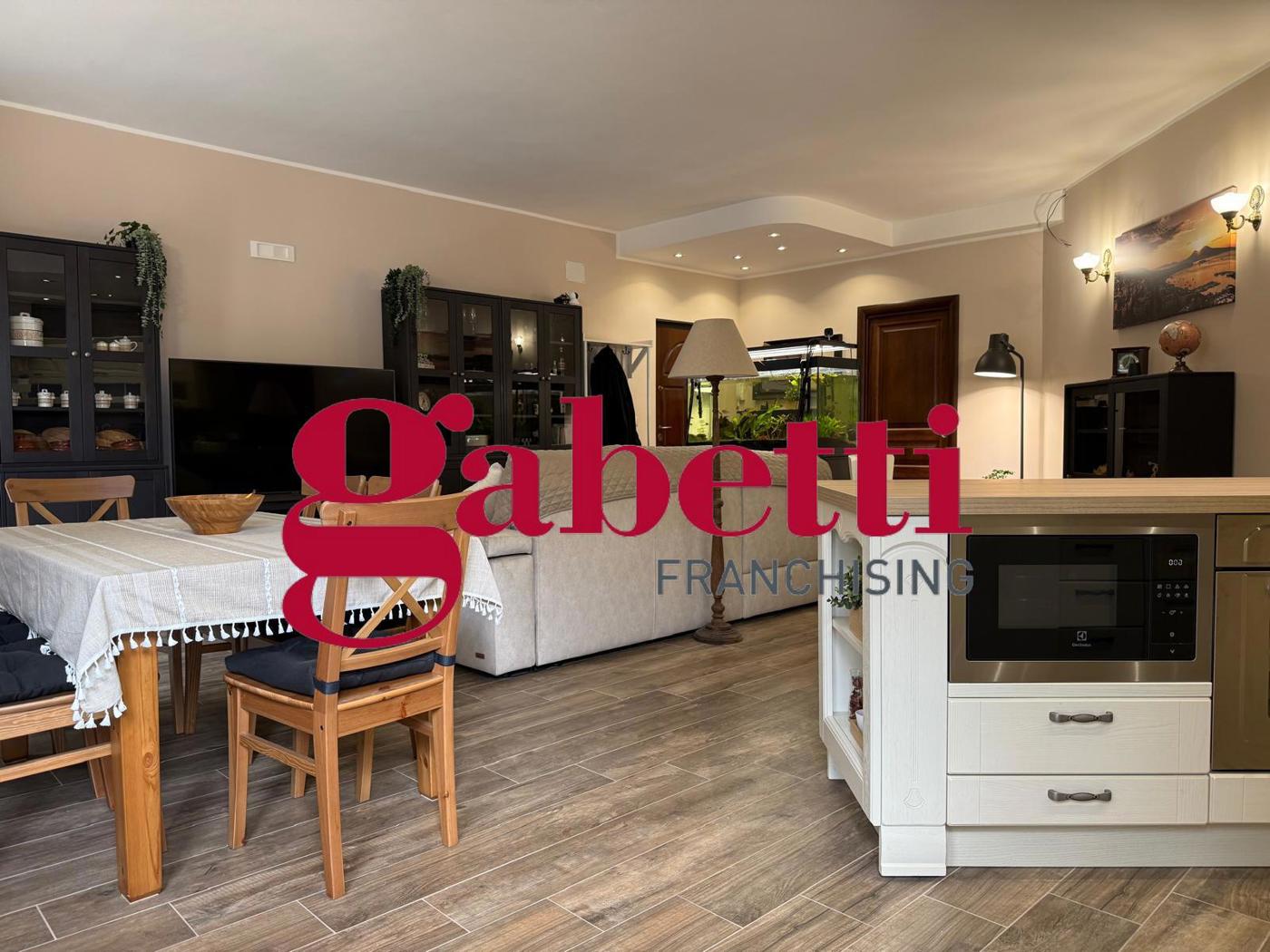 Quadrilocale in vendita a San Nicola la Strada