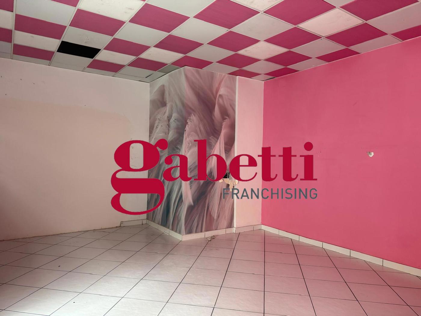 Negozio in vendita a Caserta