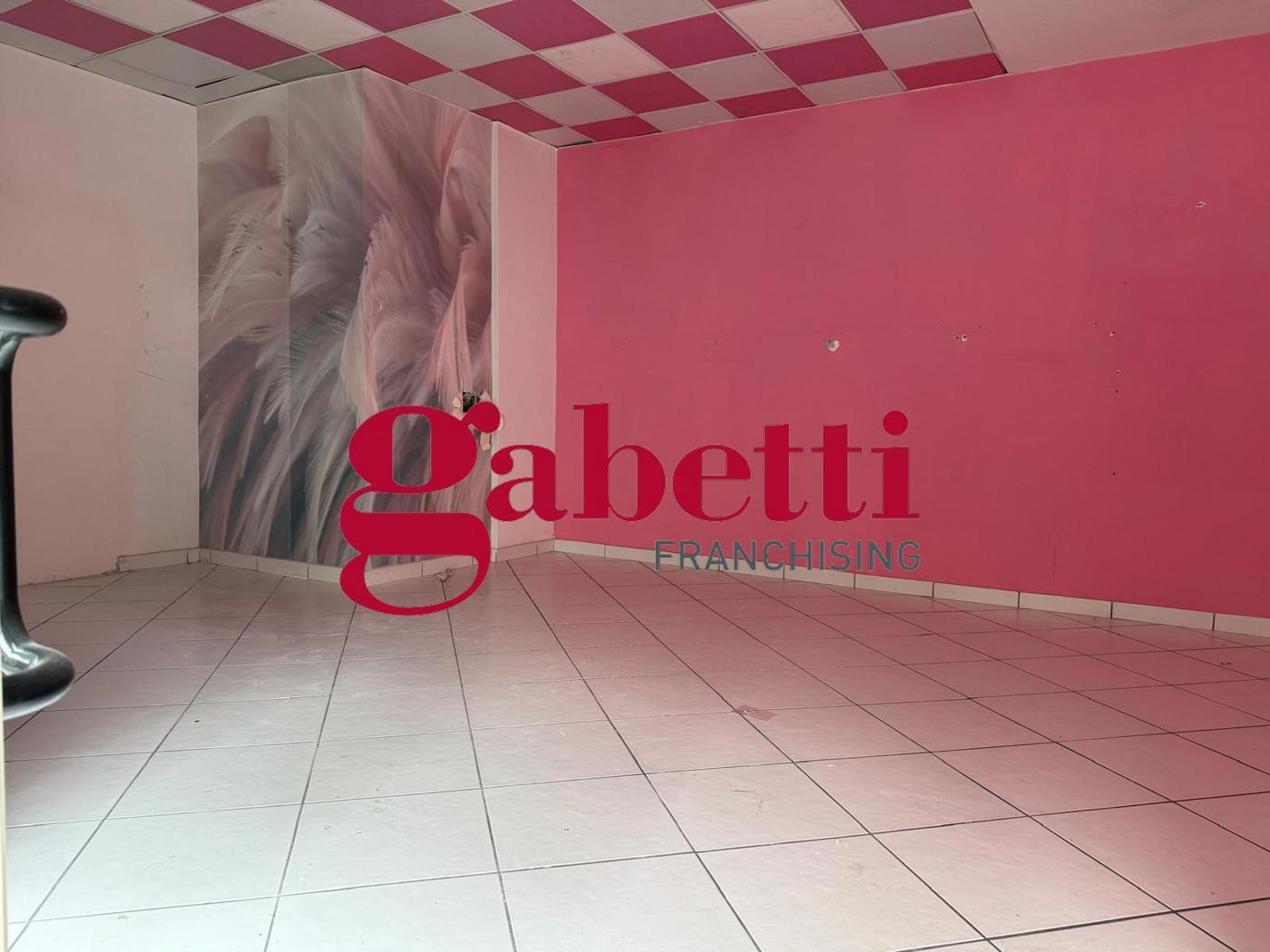 Negozio in vendita a Caserta