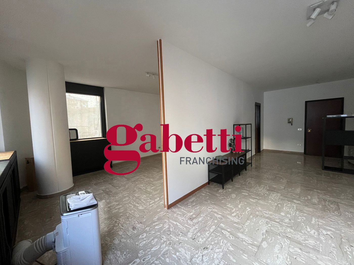 Ufficio in affitto a San Nicola la Strada