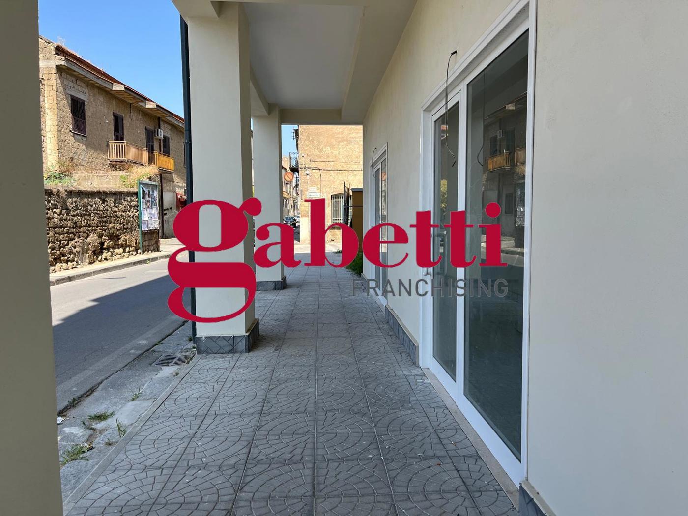 Negozio in affitto a San Nicola la Strada