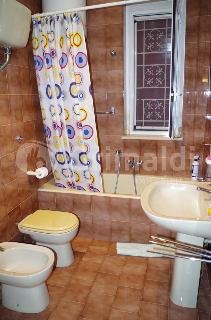 Quadrilocale con giardino a Alezio