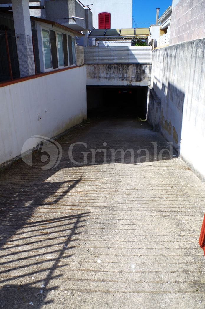 Box/Garage 146mq in vendita a Sannicola