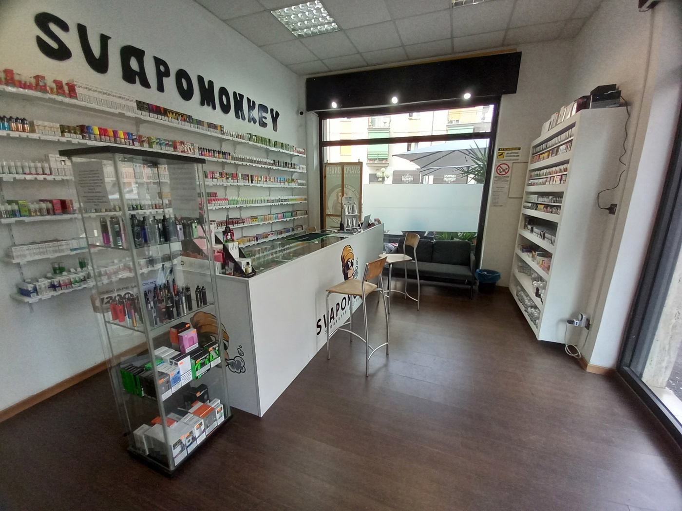 Negozio in affitto a Verona