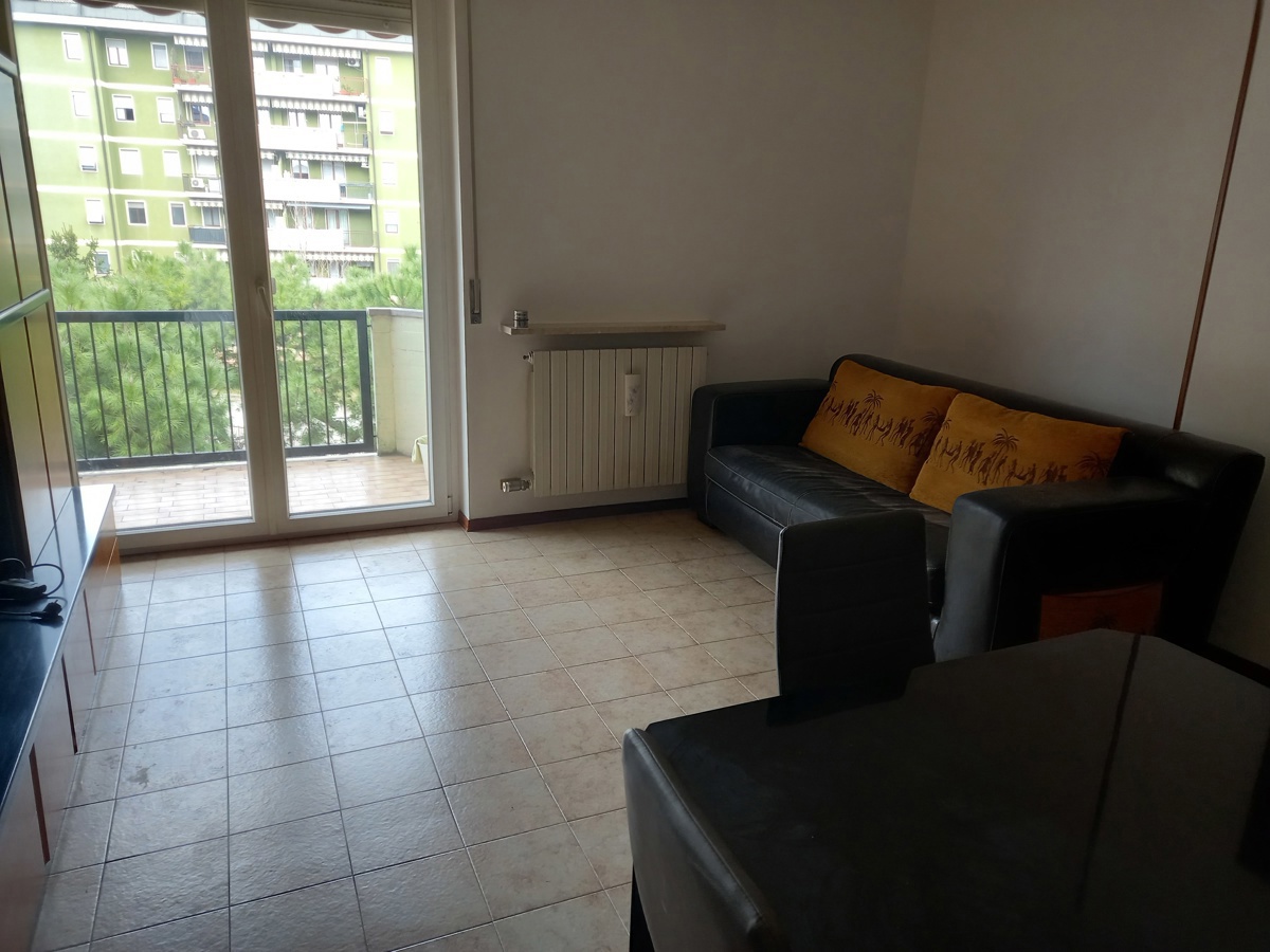 Bilocale arredato in affitto a Verona